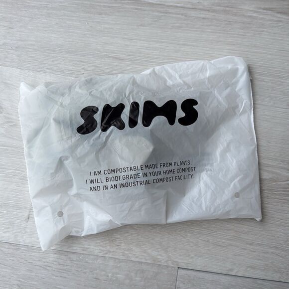 SKIMS fits everybody full brief color‎ Onyx (Black) size 4X NWT in packaging - Picture 5 of 6